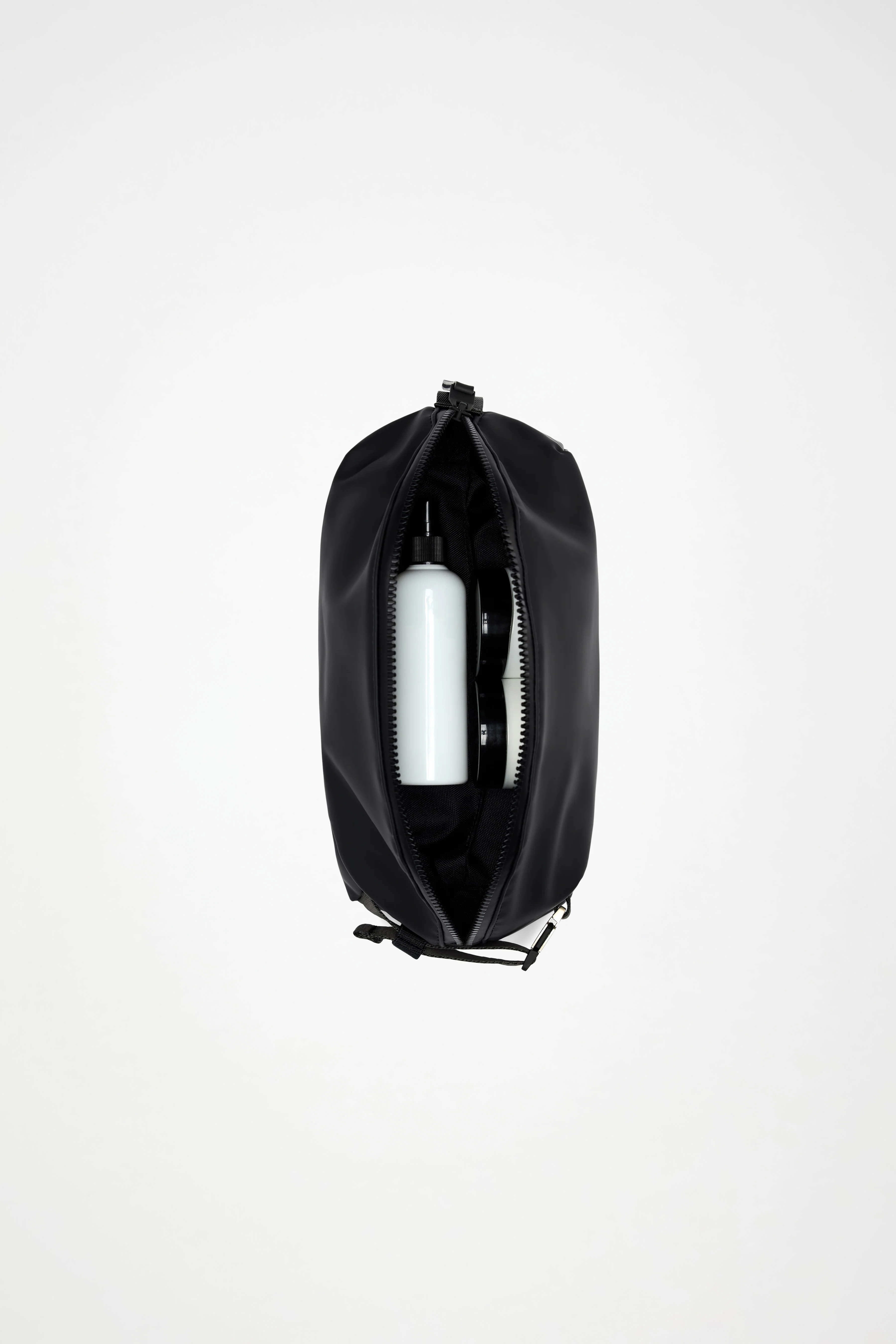 Valera Wash Bag - Image 11